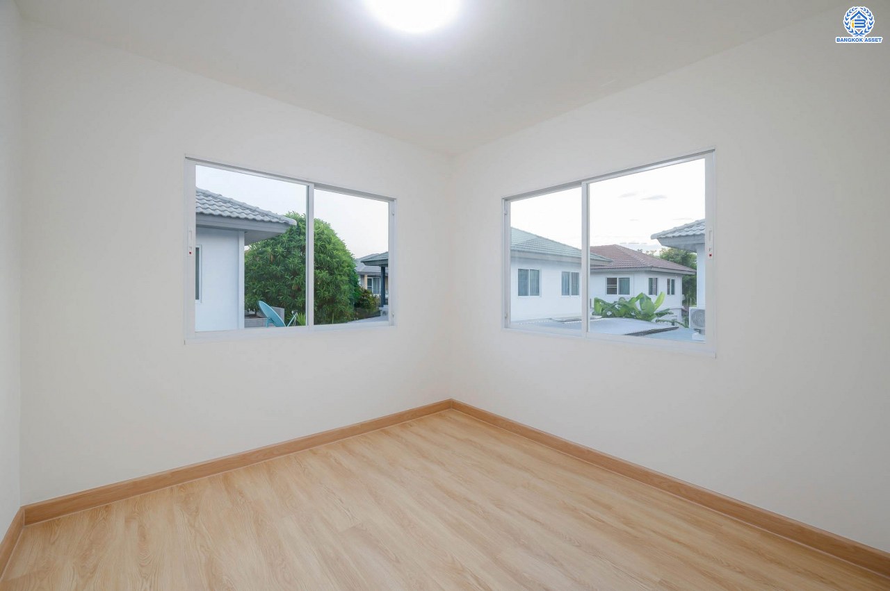 บ้านมือสองตกแต่งใหม่ สังคมคุณภาพแบรนด์ LH โครงการ อินนิซิโอ2 ปิ่นเกล้า-วงแหวน เนื้อที่ 50.3 ตร.ว. ฟังก์ชัน 3 ห้องนอน 2 ห้องน้ำ 1 ห้องอเนกประสงค์ จอดรถได้ 2 คัน บนทำเลศักยภาพ เดินทางสะดวก เชื่อมต่อทั้งปิ่นเกล้า-ศาลายา ใกล้เซ็นทรัลเวสต์เกต รถไฟฟ้าสายสีม่วง "สถานีตลาดบางใหญ่" และทางด่วน "กาญจนาภิเษก"...